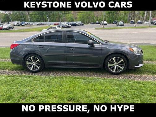 Carbide Gray Metallic 2017 Subaru Legacy 3.6R Limited