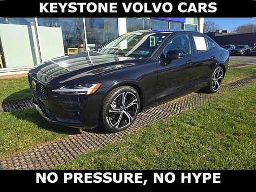 2025 Volvo S60 Plus