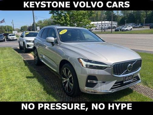 Silver 2023 Volvo XC60 B5 Plus Bright Theme