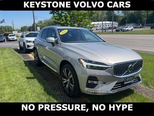Silver 2023 Volvo XC60 B5 Plus Bright Theme