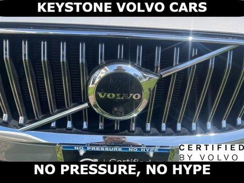 Silver 2023 Volvo XC60 B5 Plus Bright Theme
