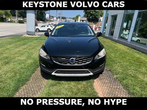 Onyx Black 2016 Volvo V60 Cross Country T5