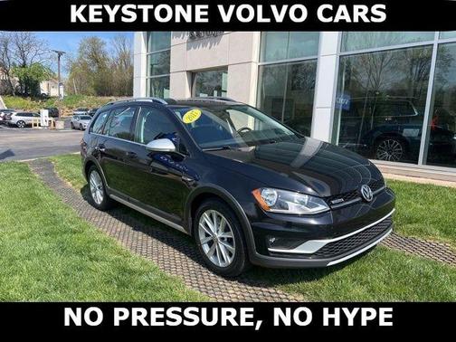 2017 Volkswagen Golf Alltrack TSI S