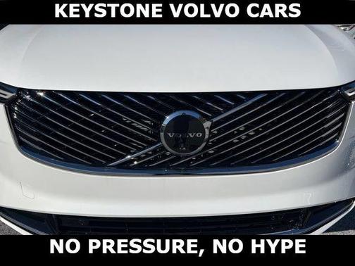 Crystal White 2026 Volvo XC90 B6 Ultra 7-Seater