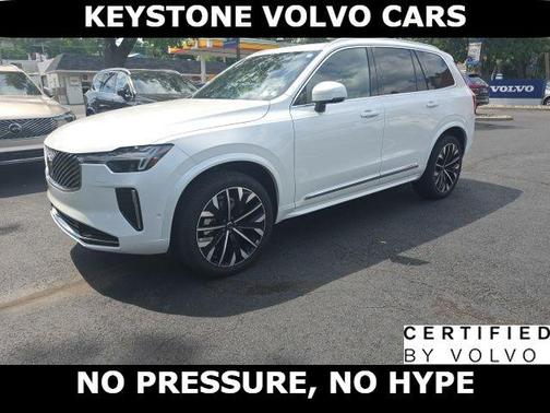 Crystal White 2026 Volvo XC90 B6 Plus 7-Seater