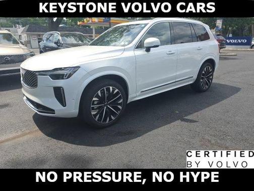 Crystal White 2026 Volvo XC90 B6 Plus 7-Seater