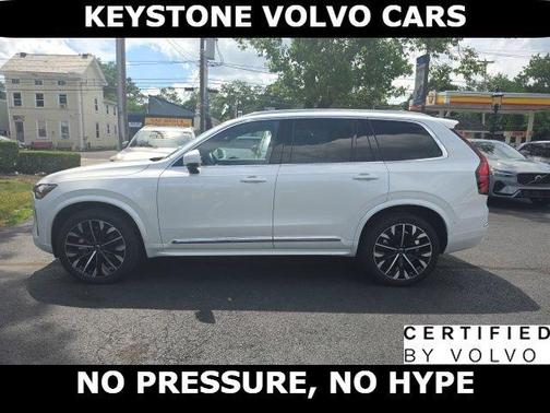 Crystal White 2026 Volvo XC90 B6 Plus 7-Seater