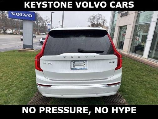 2025 Volvo XC90 B5 Core
