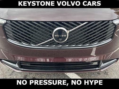 2026 Volvo XC90 B6 Ultra Dark Theme 6-Seater