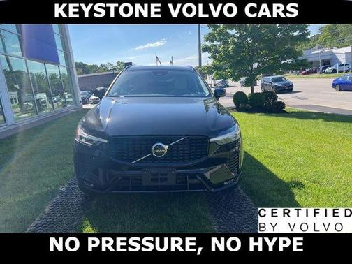 Onyx Black 2024 Volvo XC60 B5 Core