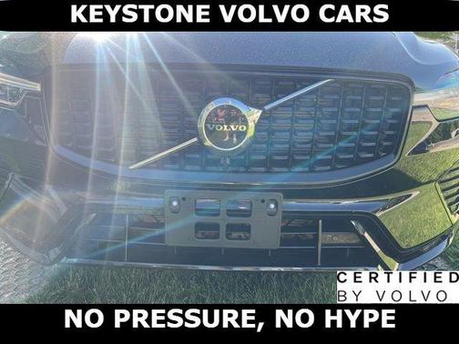 Onyx Black 2024 Volvo XC60 B5 Core