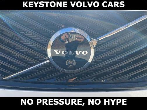 2026 Volvo XC90 B6 Ultra Dark Theme 7-Seater