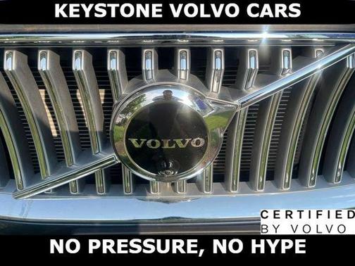 Denim Blue 2024 Volvo XC90 Recharge Plug-In Hybrid T8 Plus Bright Theme 7 Passenger
