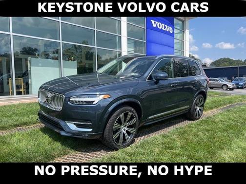2022 Volvo XC90 T6 AWD Inscription 6 Seater