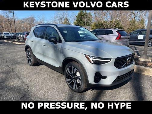 2026 Volvo XC40 B5 Ultra