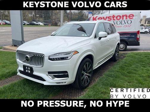 Crystal White 2025 Volvo XC90 B5 Core