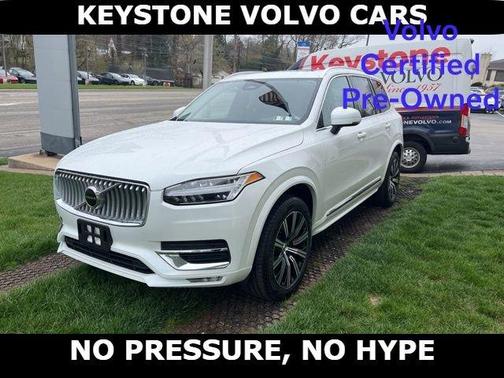 Crystal White 2025 Volvo XC90 B5 Core