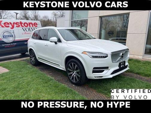 Crystal White 2025 Volvo XC90 B5 Core