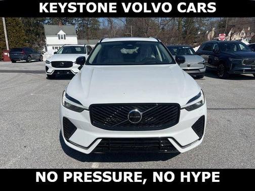 Crystal White 2026 Volvo XC60 B5 Ultra