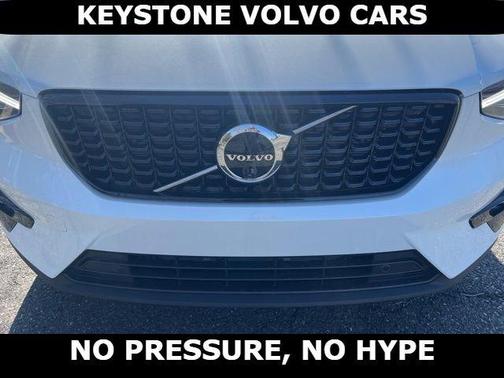 2026 Volvo XC40 B5 Plus