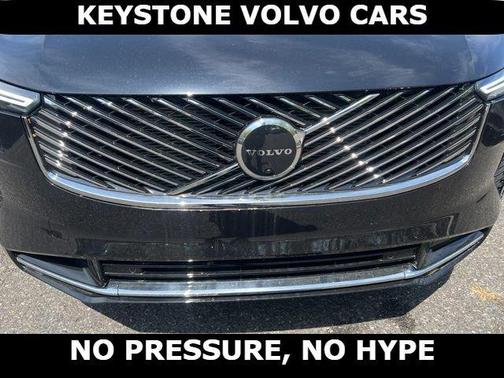 Onyx Black 2026 Volvo XC90 Plug-In Hybrid T8 Plus 7-Seater