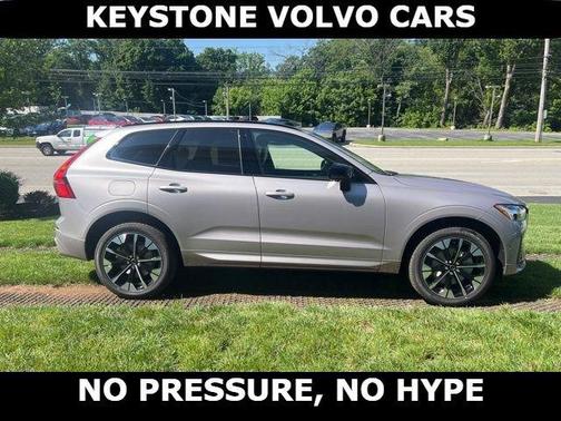 2026 Volvo XC60 B5 Plus
