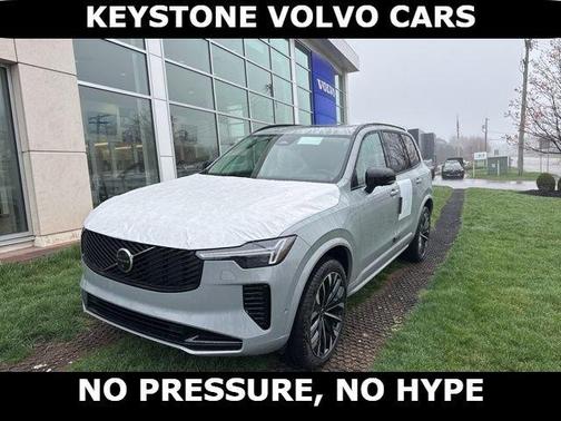 Vapour Grey 2026 Volvo XC90 B6 Ultra Dark Theme 6-Seater