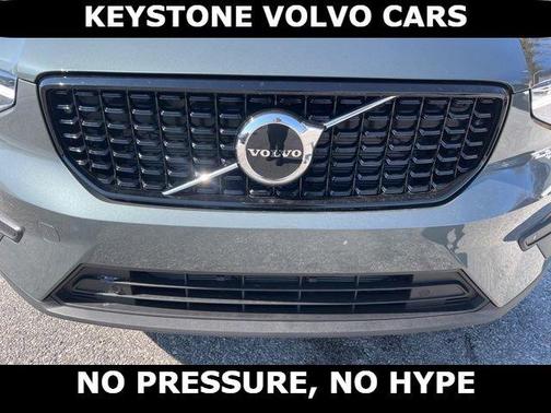 2026 Volvo XC40 B5 Core