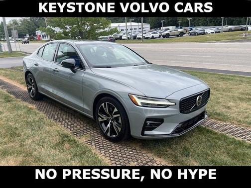 2024 Volvo S60 B5 Core Dark