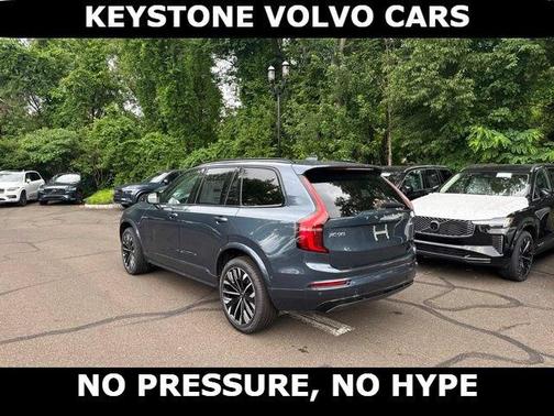 Denim Blue 2026 Volvo XC90 B6 Ultra Dark Theme 6-Seater