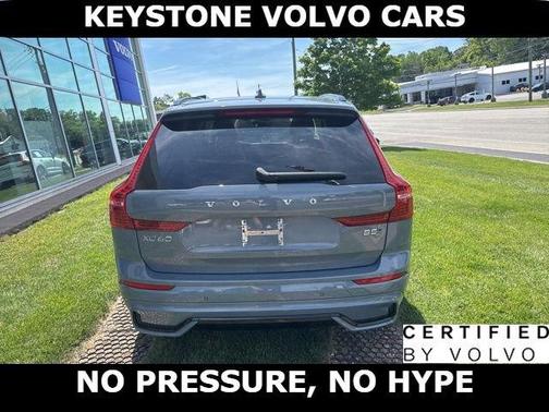 Gray 2023 Volvo XC60 B5 Plus Dark Theme
