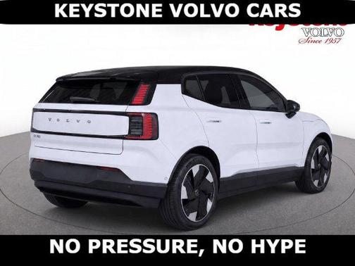 Crystal White 2026 Volvo EX30 Twin Motor Ultra