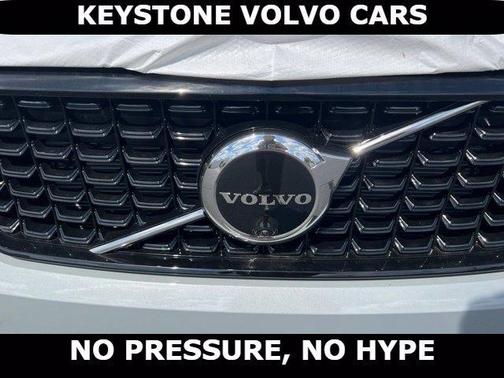 Vapour Grey 2026 Volvo XC40 B5 Plus