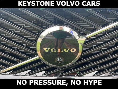 Vapour Grey 2026 Volvo XC60 Plug-In Hybrid T8 Polestar Engineered