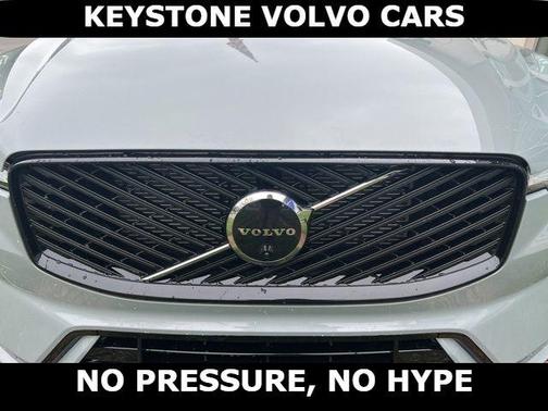 Vapour Grey 2026 Volvo XC60 Plug-In Hybrid T8 Polestar Engineered