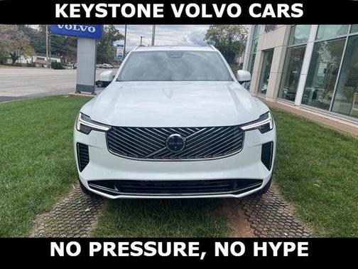 Crystal White 2026 Volvo XC90 B6 Plus 7-Seater