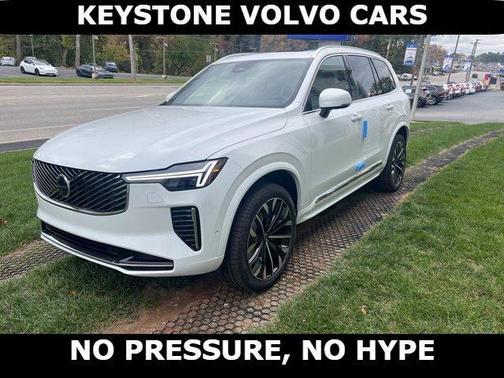 Crystal White 2026 Volvo XC90 B6 Plus 7-Seater