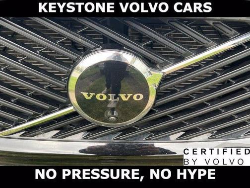 Onyx Black 2026 Volvo XC60 B5 Plus