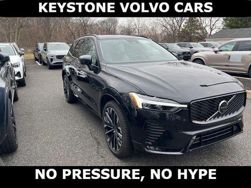 Onyx Black 2026 Volvo XC60 B5 Ultra