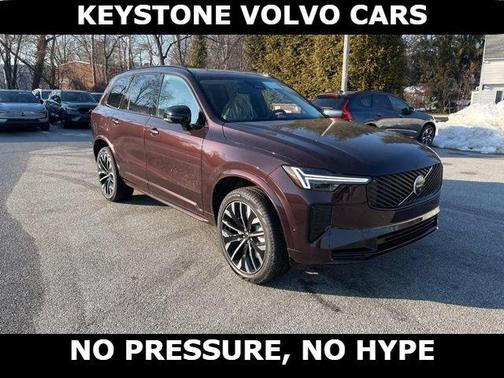 Mulberry Red 2026 Volvo XC90 B6 Ultra Dark Theme 7-Seater