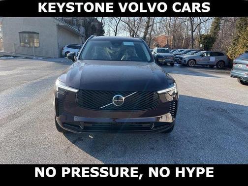 Mulberry Red 2026 Volvo XC90 B6 Ultra Dark Theme 7-Seater