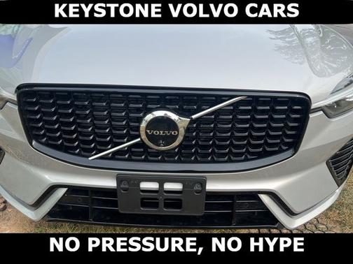 2025 Volvo XC60 B5 Plus
