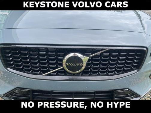 2024 Volvo S60 B5 Core Dark