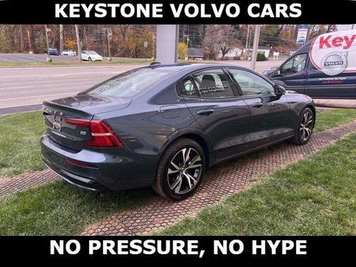 2025 Volvo S60 B5 Core
