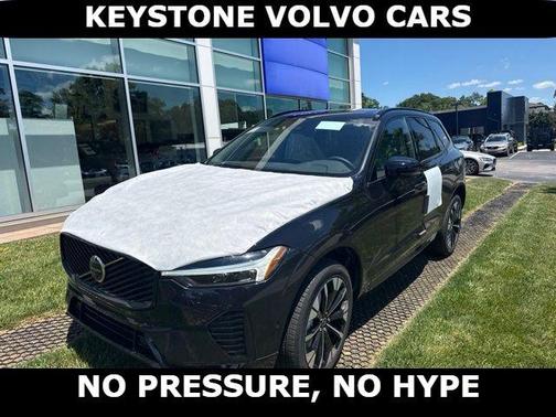Onyx Black 2026 Volvo XC60 B5 Plus