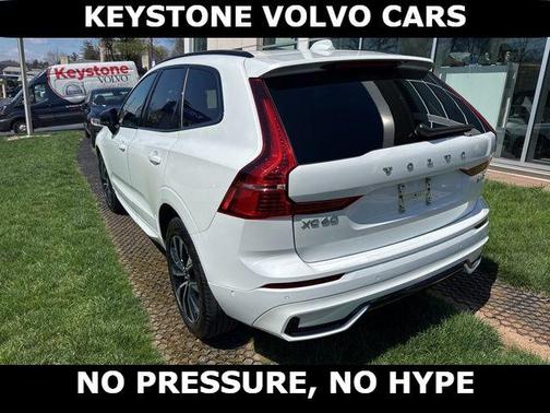 Crystal White 2025 Volvo XC60 B5 Plus