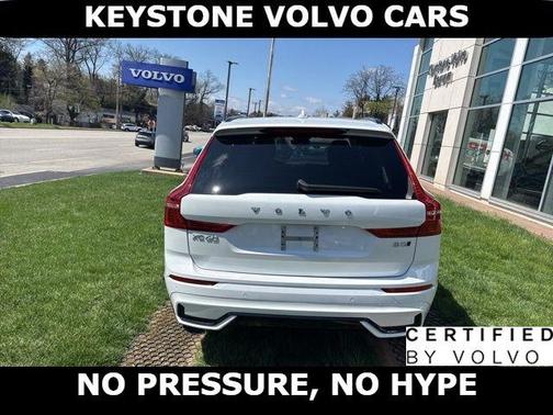 Crystal White 2025 Volvo XC60 B5 Plus