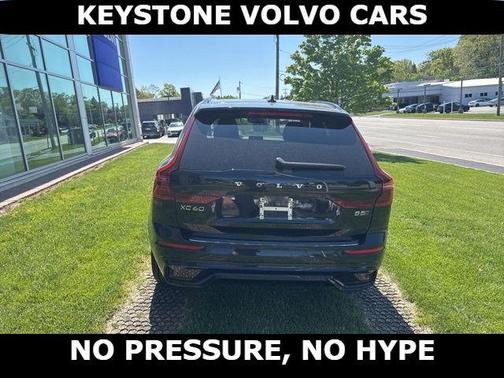 Onyx Black 2026 Volvo XC60 B5 Plus