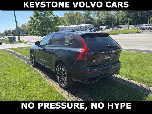 Onyx Black 2026 Volvo XC60 B5 Plus