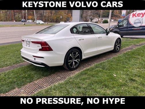 2025 Volvo S60 B5 Core